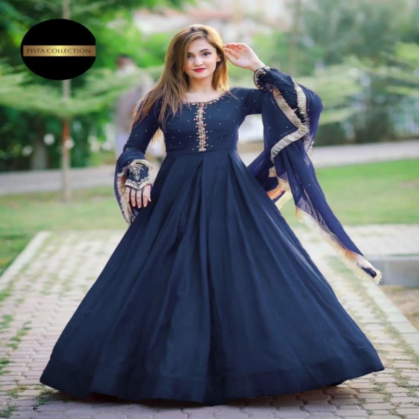 3 Pcs Women's Stitched Embroidered Maxi Suit